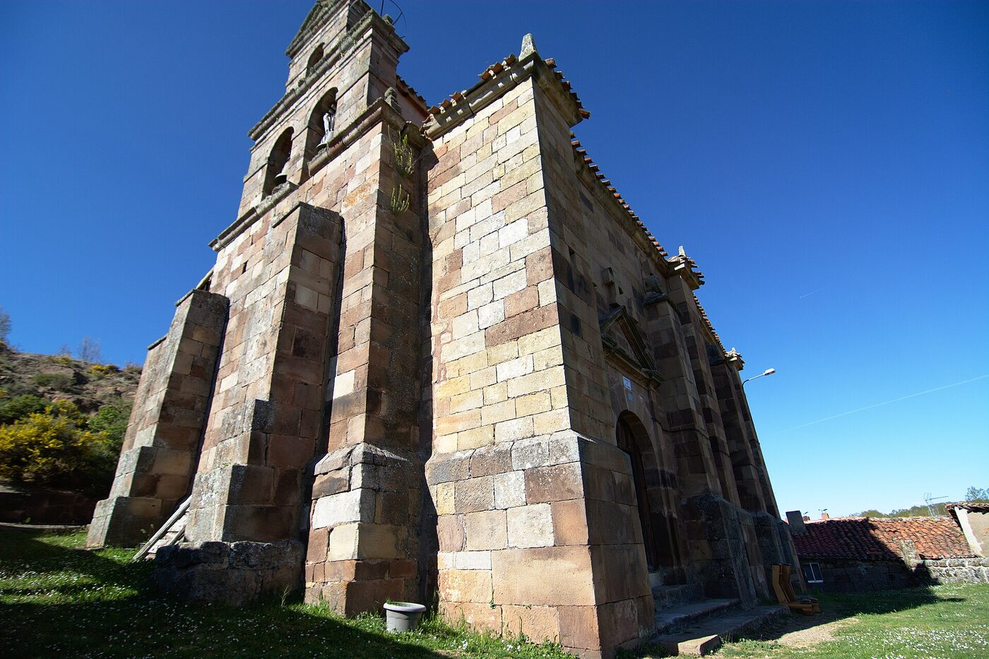 Iglesia de San Román Mártir en Pinilla de los Moros