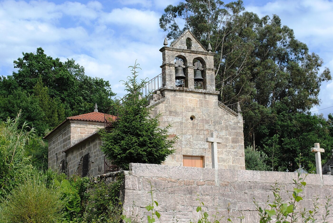 Igrexa de Santiago de Oliveira en Ponteareas