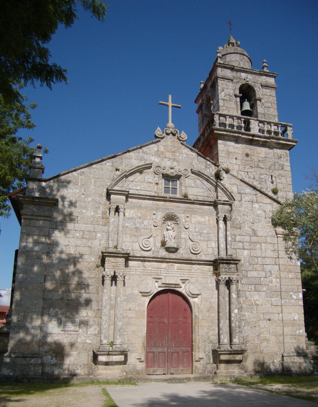 Igrexa de San Salvador de Soutomaior en O Rial