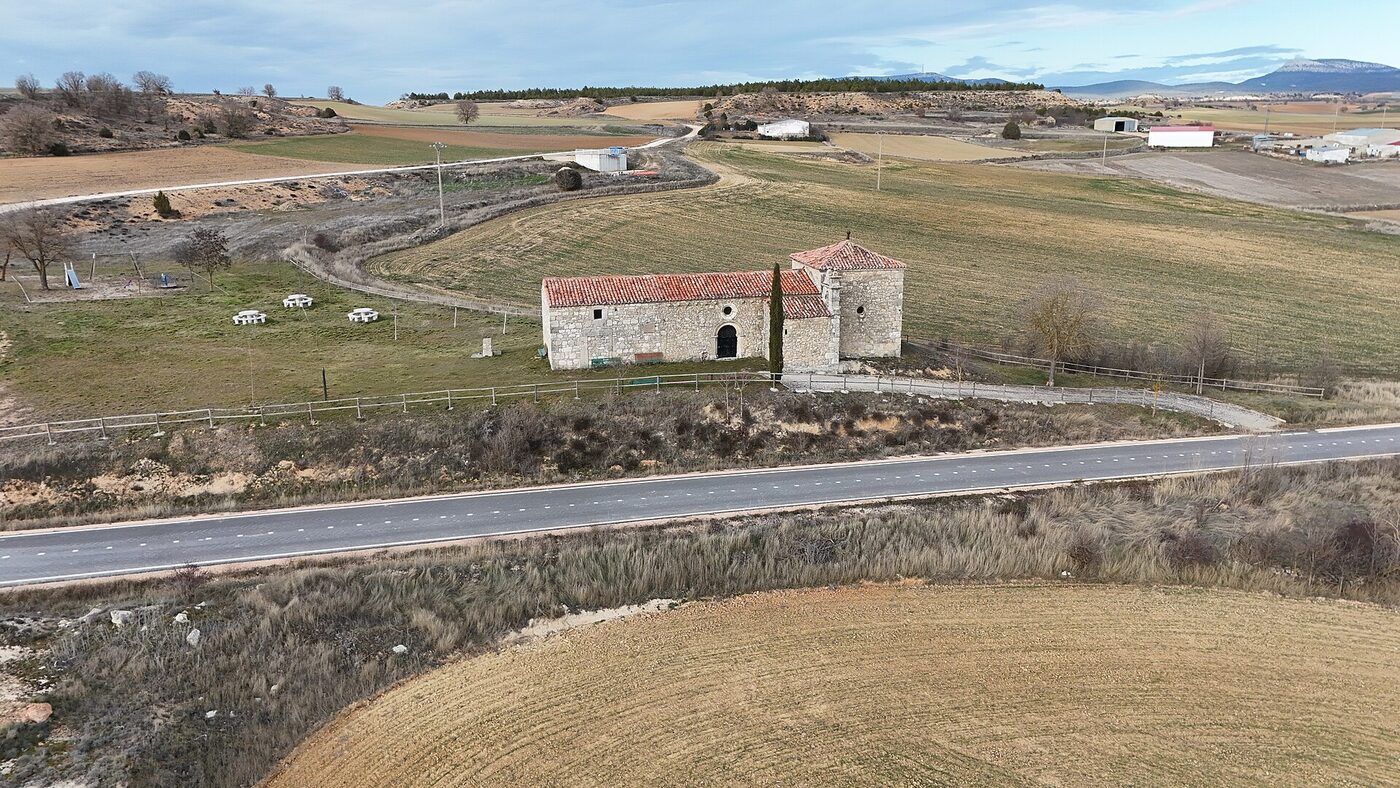 Ermita de la Virgen de la Vega en Santa María del Mercadillo