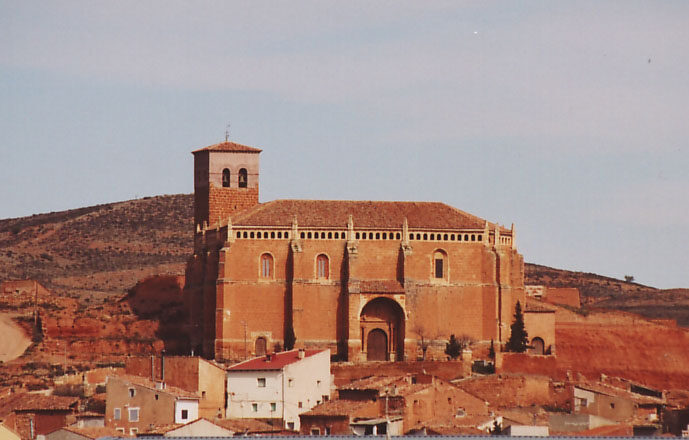 Iglesia de San Miguel Arcángel en Ibdes