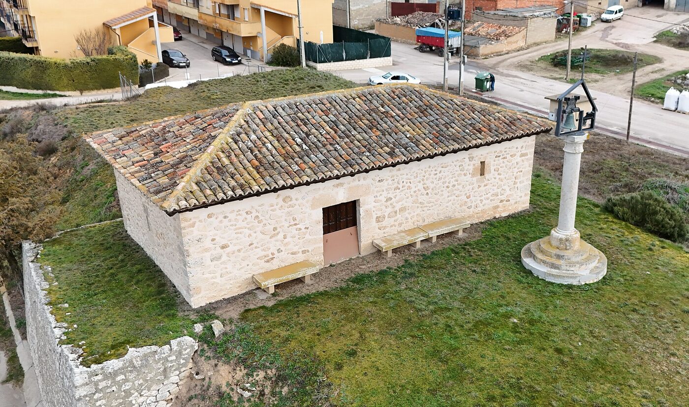 Ermita de la Virgen del Alto Románaz en Cabañes de Esgueva