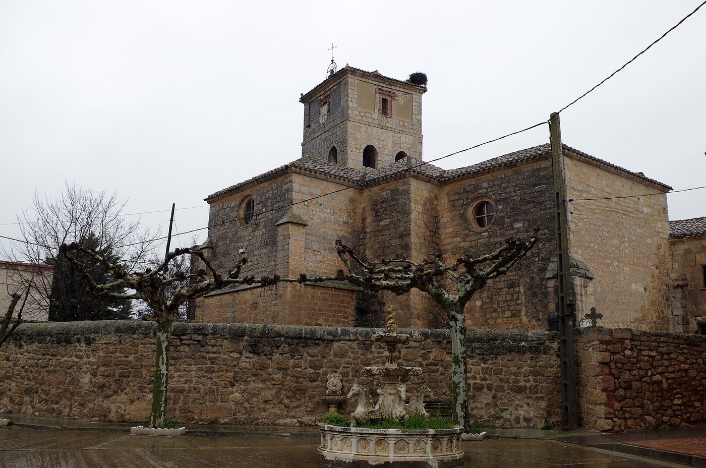 Iglesia de San Juan Bautista en Villazopeque
