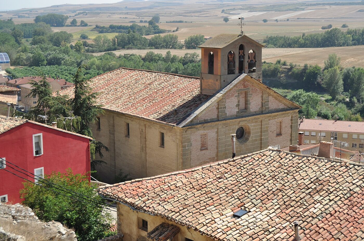 Iglesia de San Nicolás de Bari en Cerezo de Río Tirón