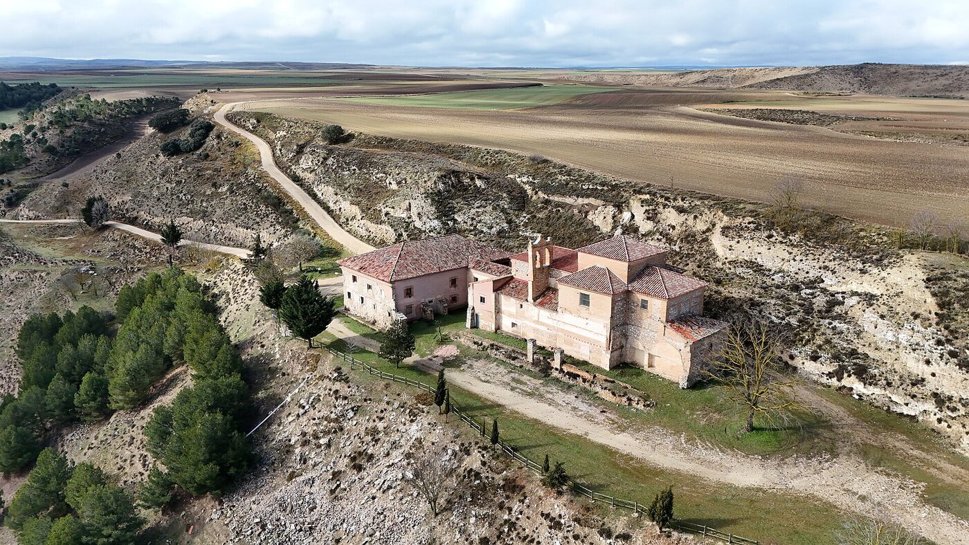 Convento de San Vitores en Fresno de Río Tirón