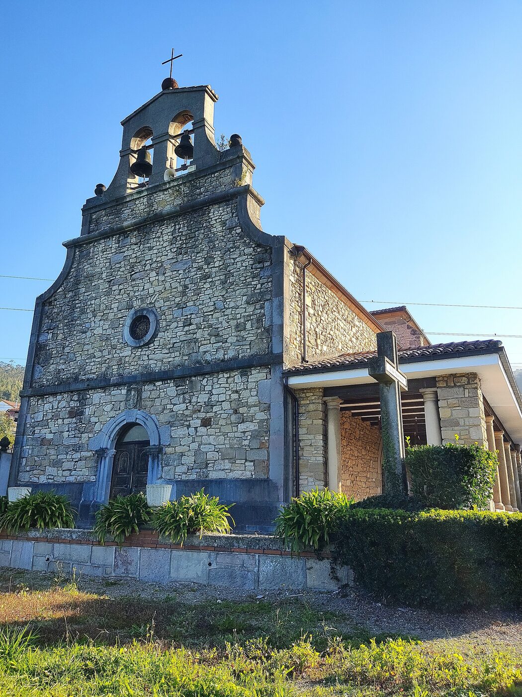 Iglesia de Santa Marina de Solís en Corvera de Asturias