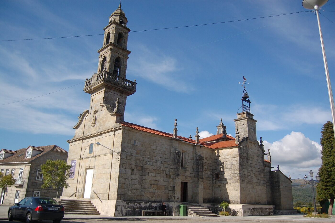 Igrexa de San Lourenzo de Fornelos de Montes en A Igrexa