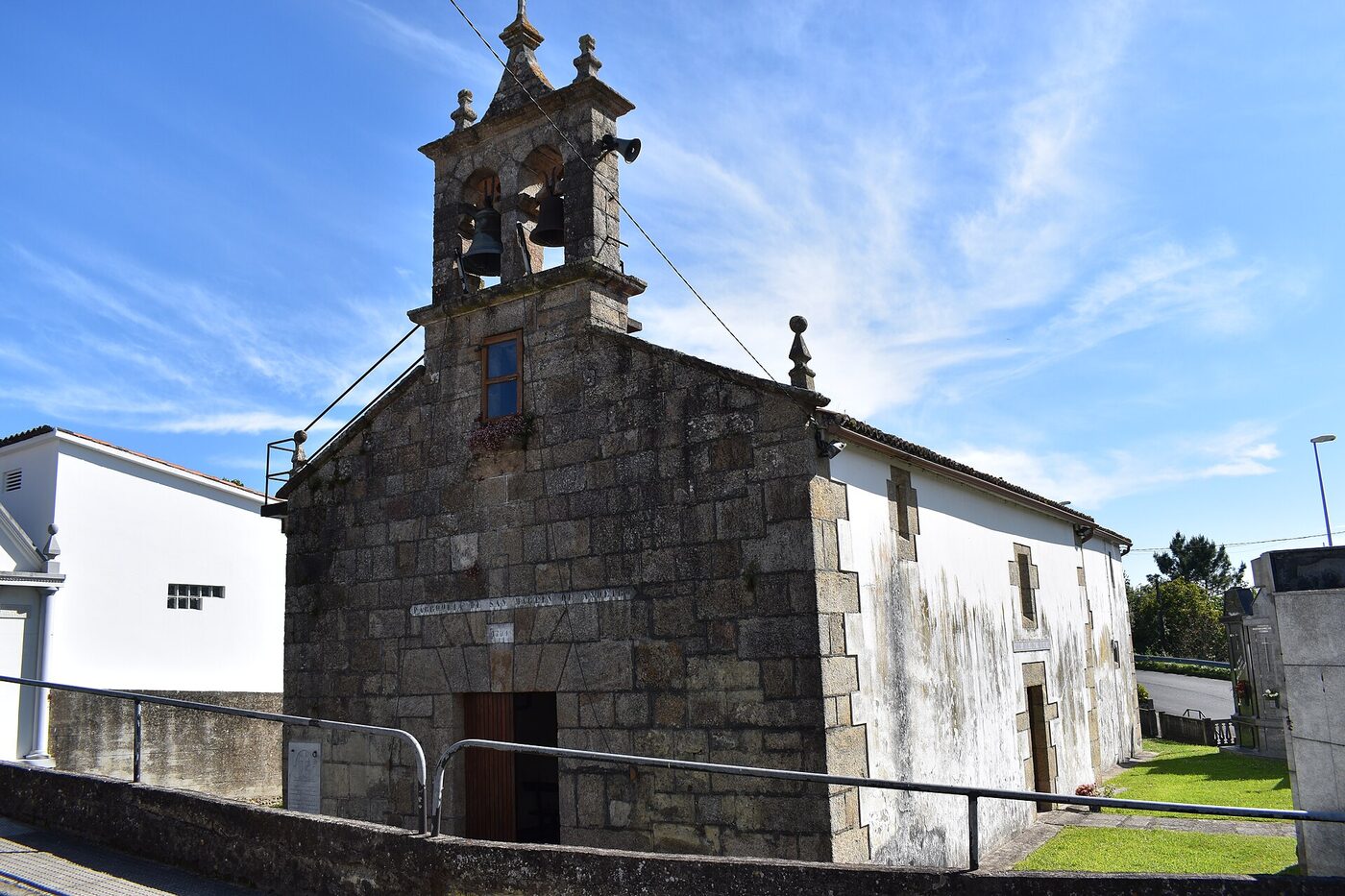 Igrexa de San Martiño de Andeiro en Cambre