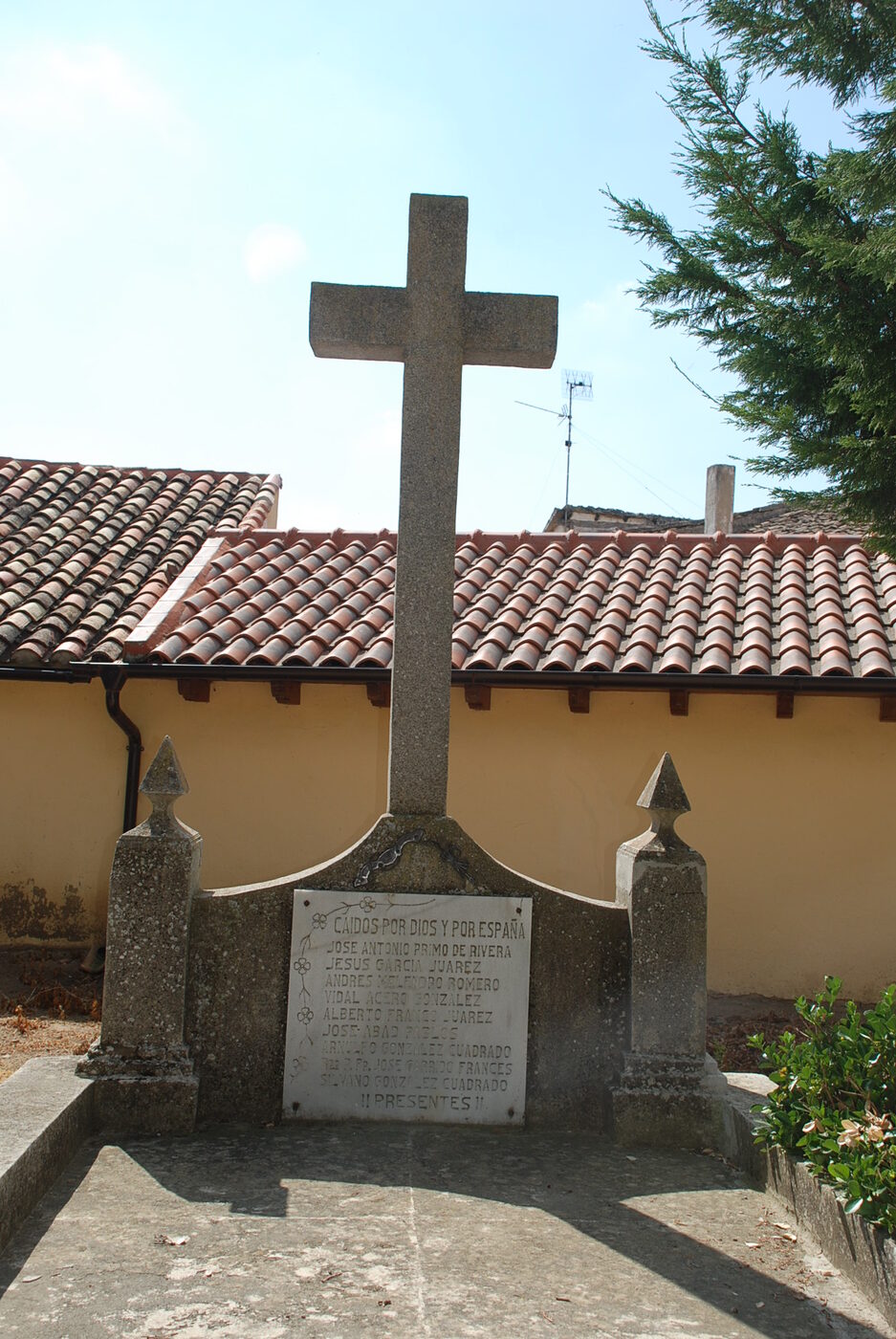 Iglesia Parroquial en Villaherreros