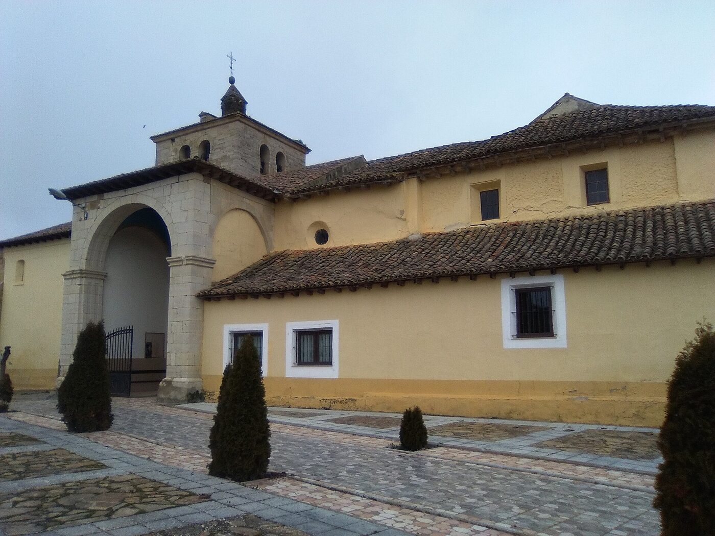 Iglesia Parroquial en Loma de Ucieza