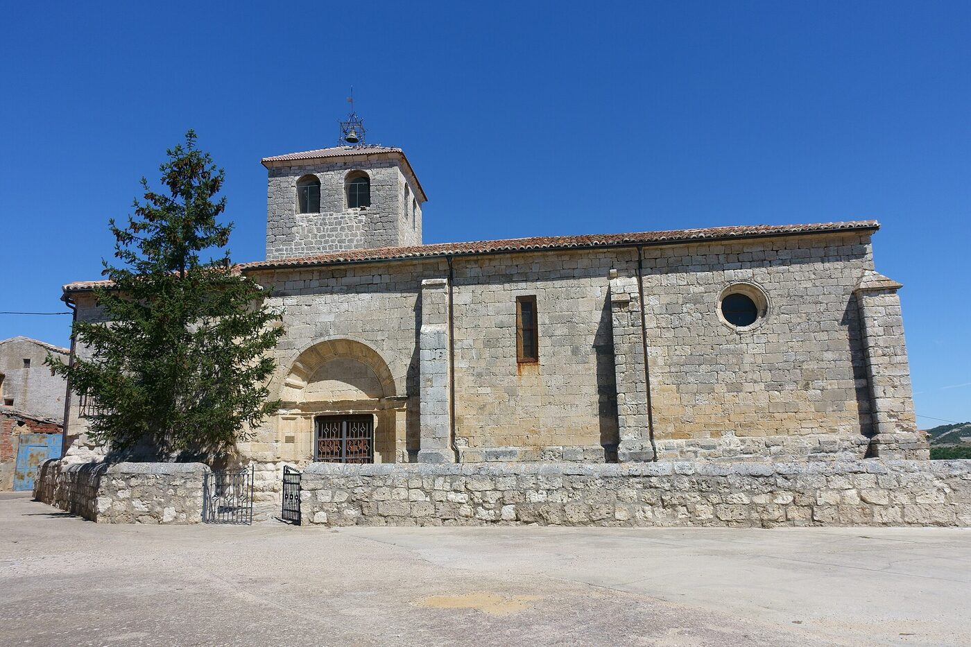 Iglesia de San Esteban en Tabanera de Cerrato