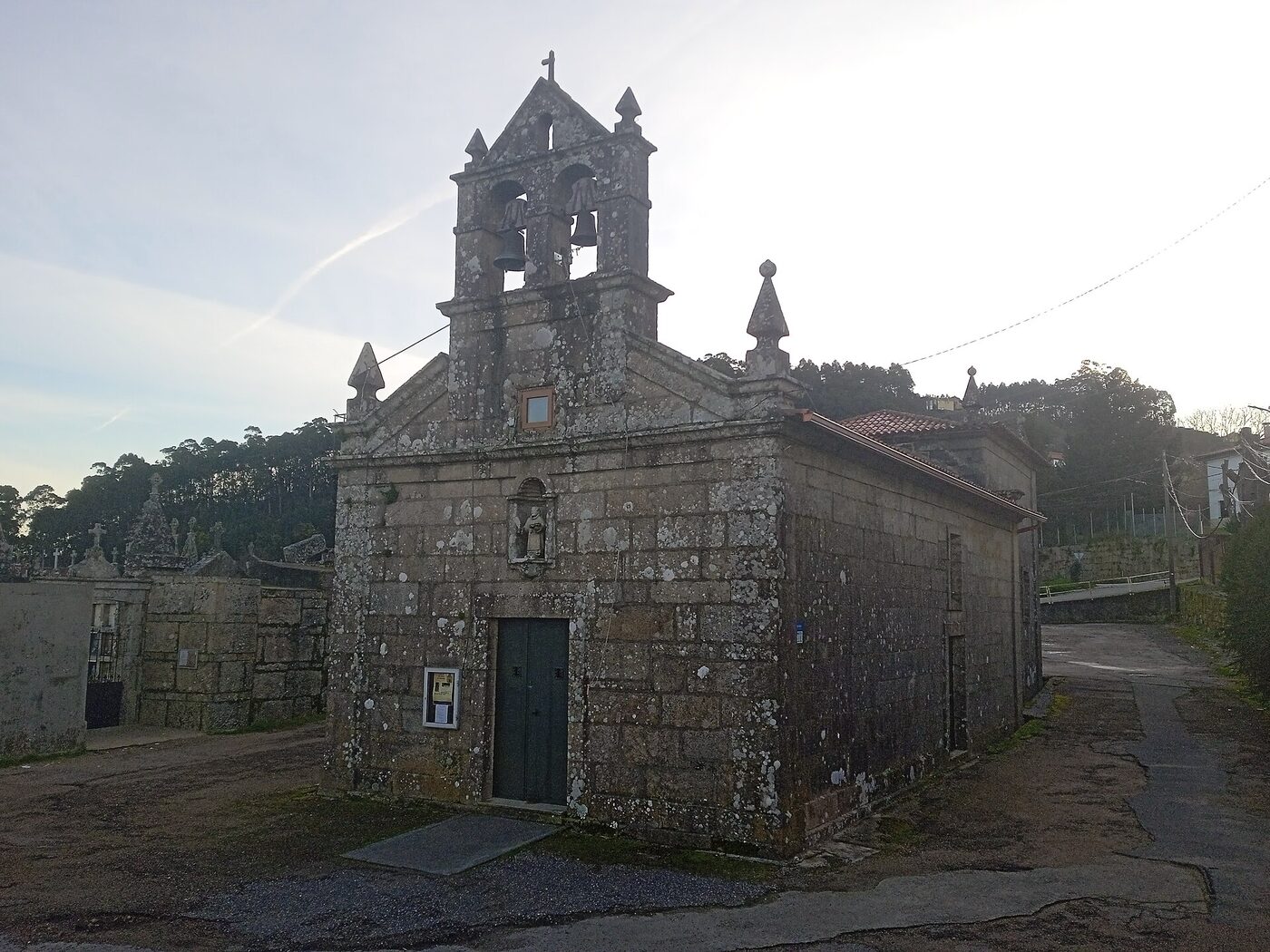 Igrexa de San Vicente de Trasmañó en Redondela