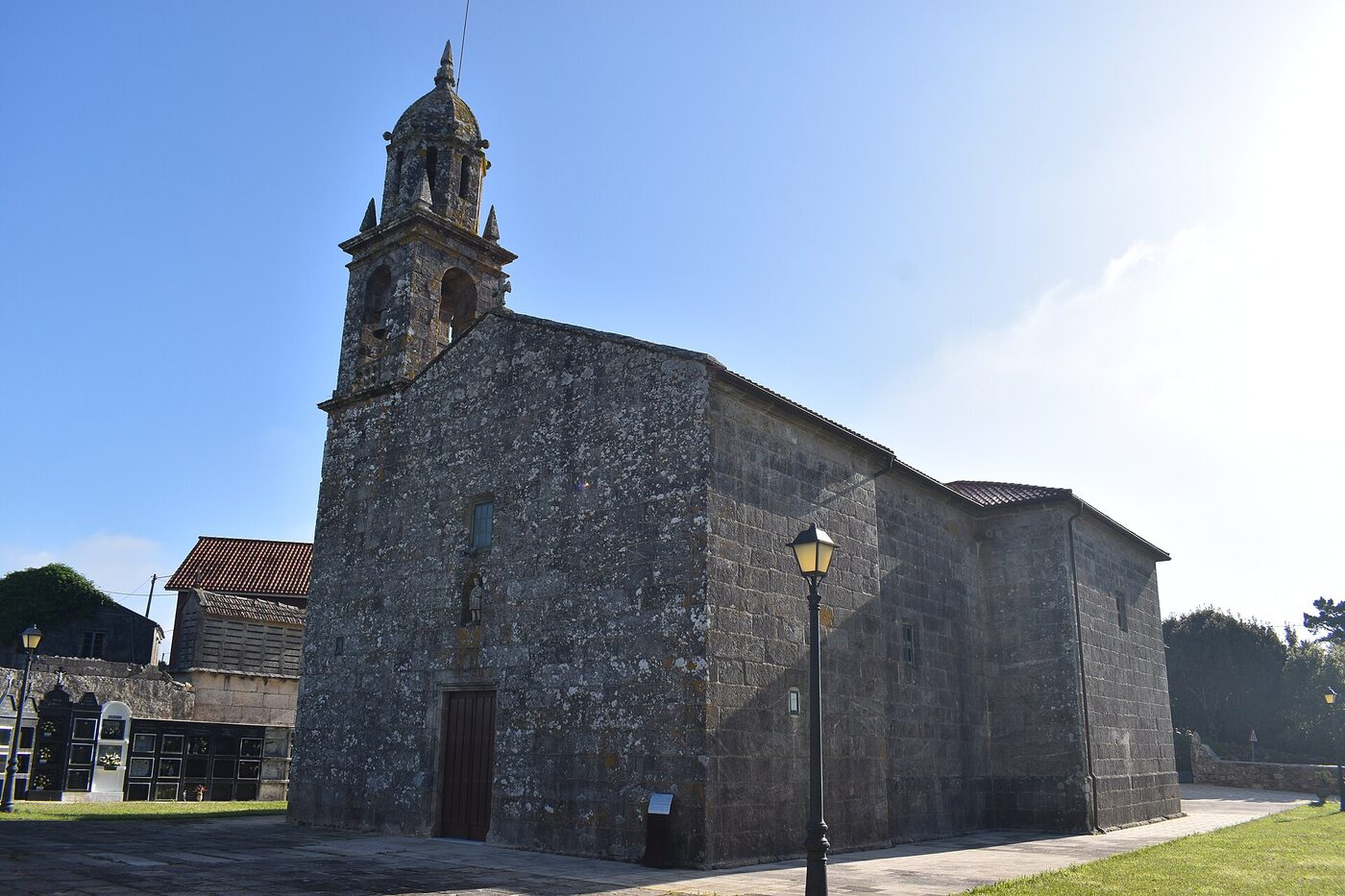 Igrexa de San Paio de Carreira en Santa Uxía de Ribeira