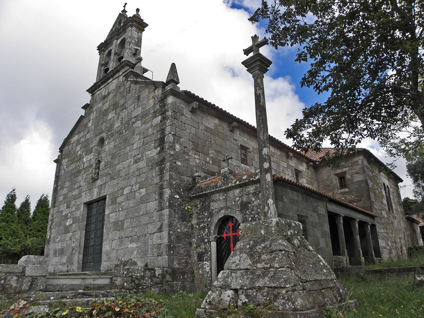 Igrexa de San Xoán de Xornes en Ponteceso