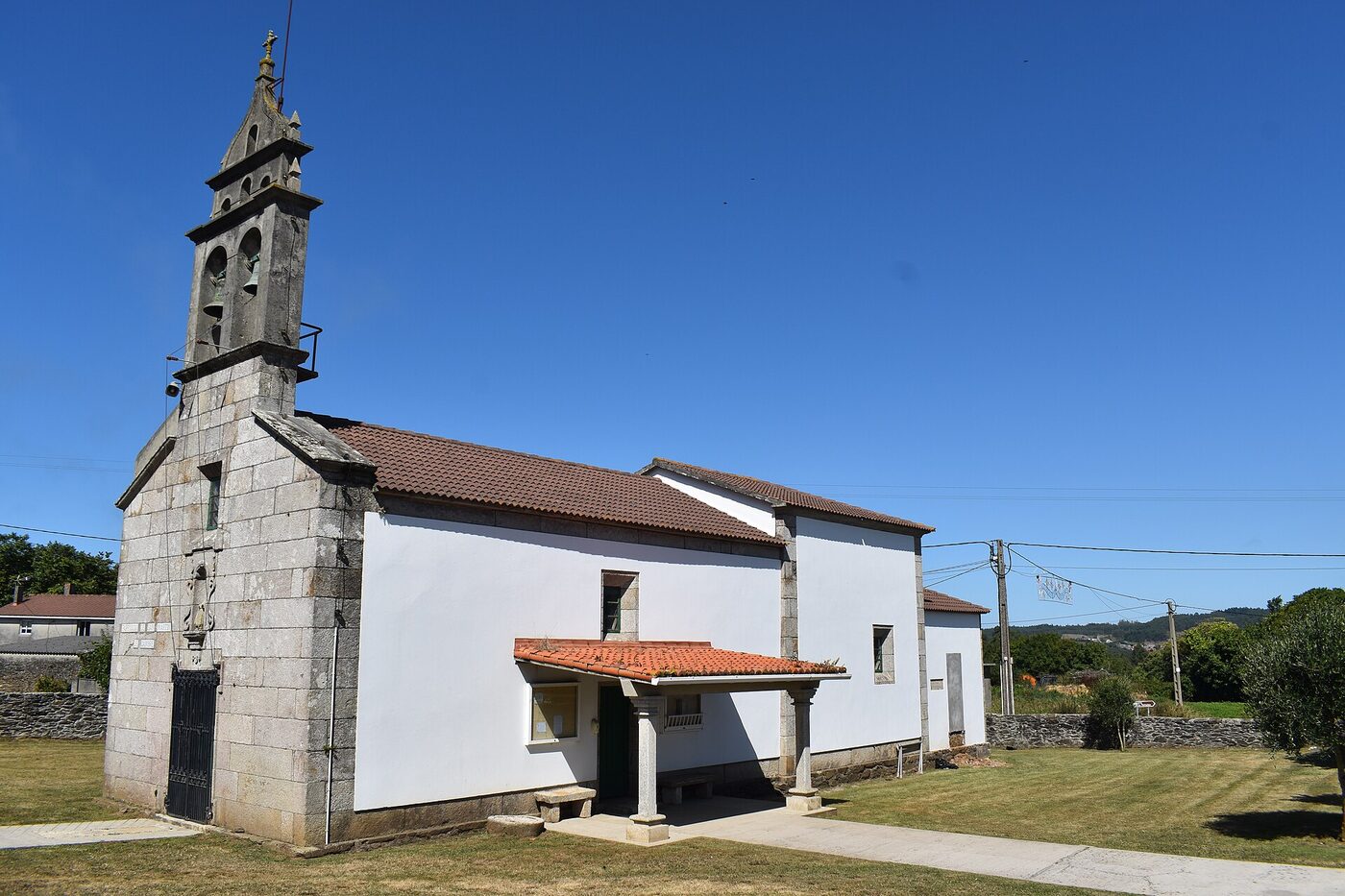 Igrexa de San Martiño de Cambre en Malpica de Bergantiños