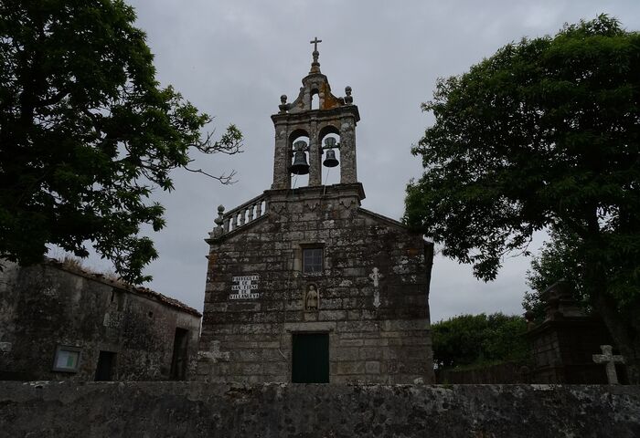 Igrexa de San Tirso de Vilanova de Santiso