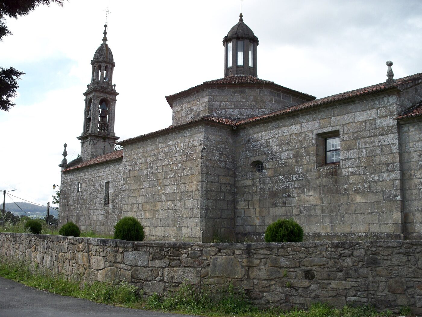 Igrexa de San Xoán de Ortoño en Ames