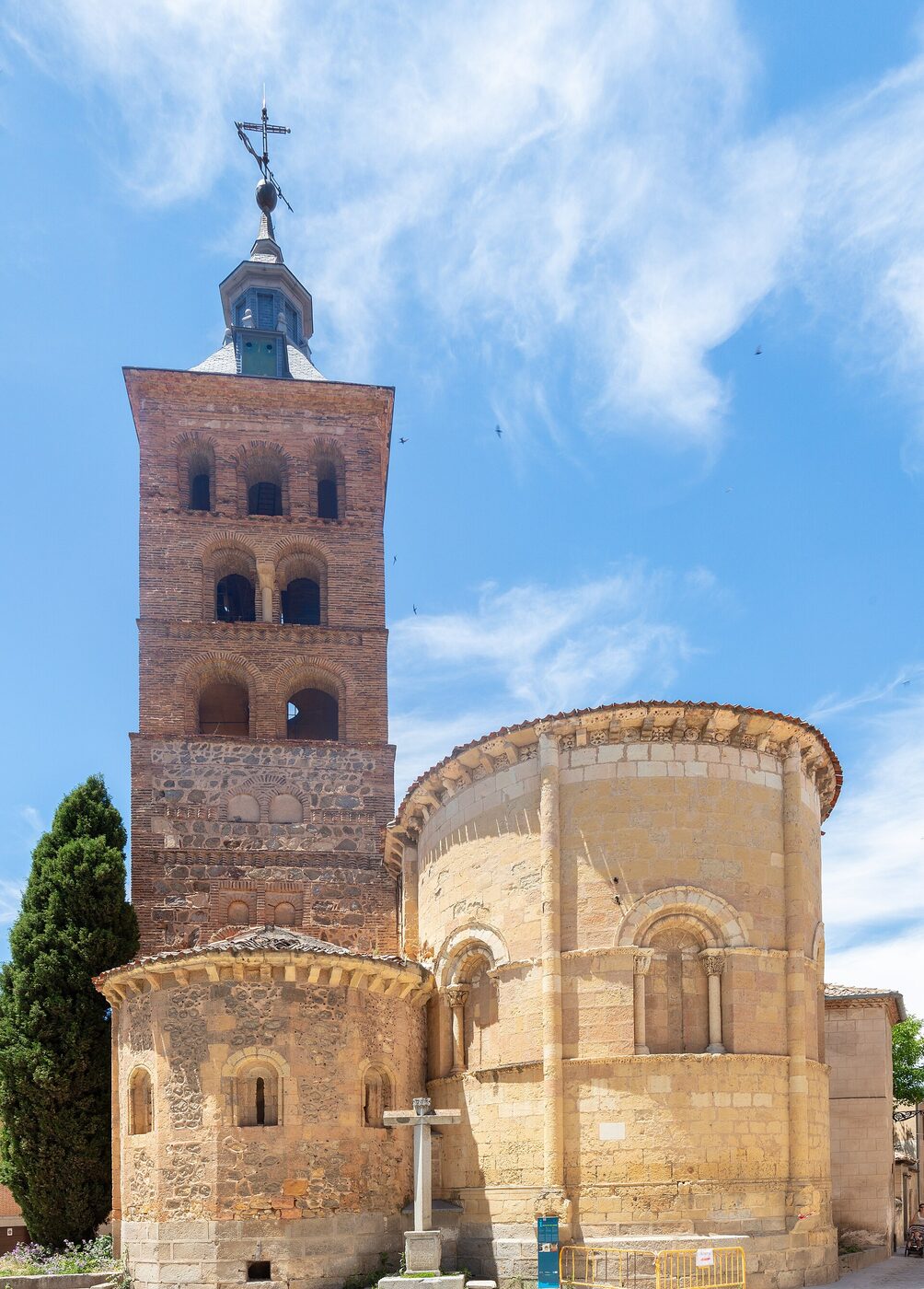 Iglesia de San Andrés en Navas de San Antonio