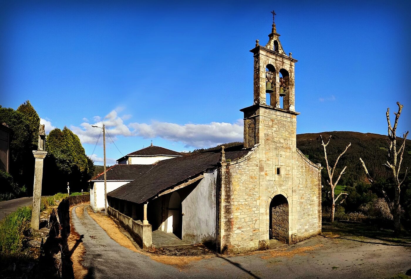 Igrexa de San Sebastián dos Devesos en Ortigueira
