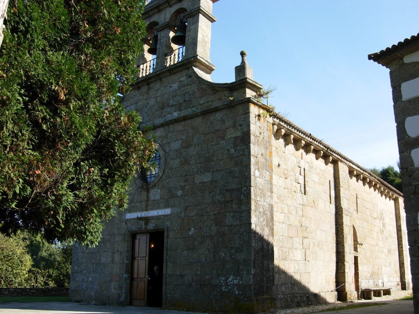 Igrexa de Santiago de Sigrás en Cambre