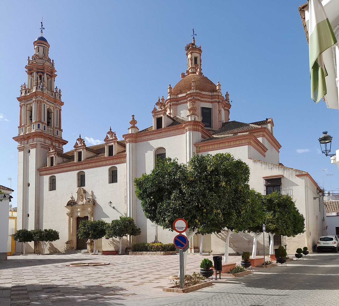 Iglesia de San Pedro en Peñaflor
