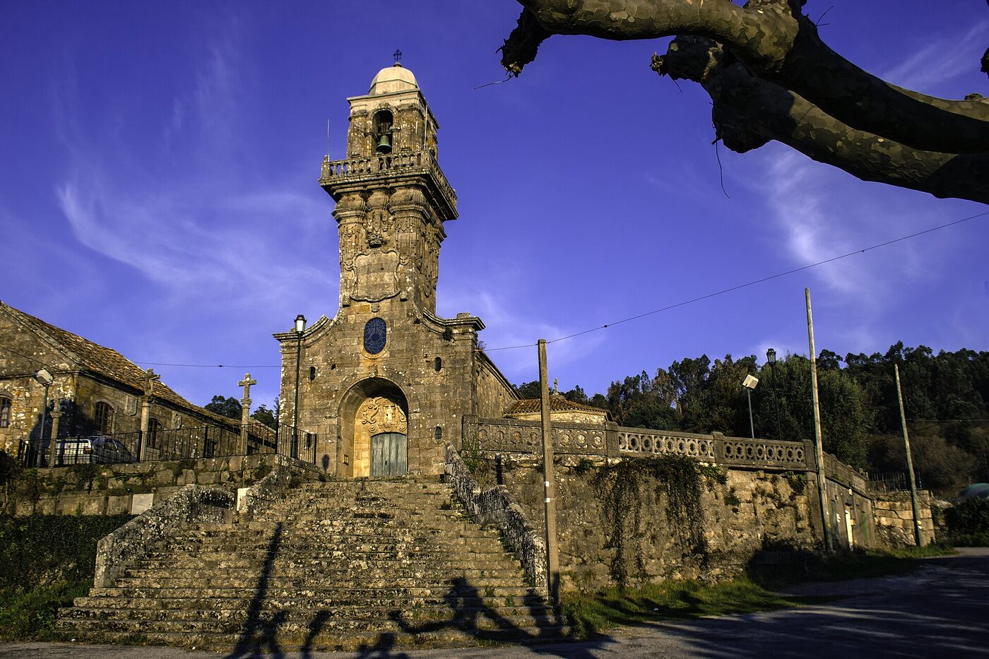 Igrexa de San Salvador de Coiro en Cangas de Morrazo