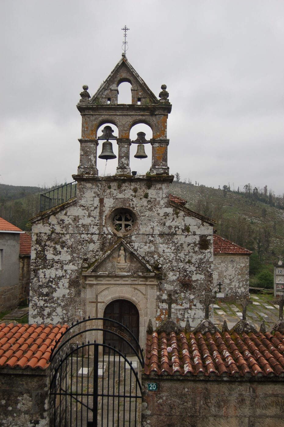 Igrexa de San Isidro de Montes en O Campo Lameiro