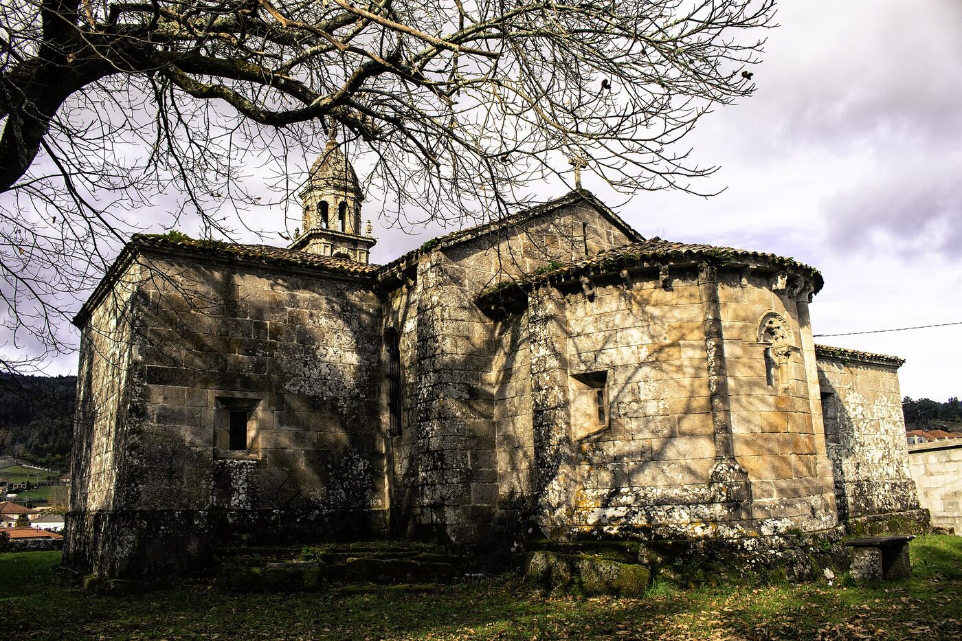 Igrexa de San Miguel do Campo en O Campo Lameiro