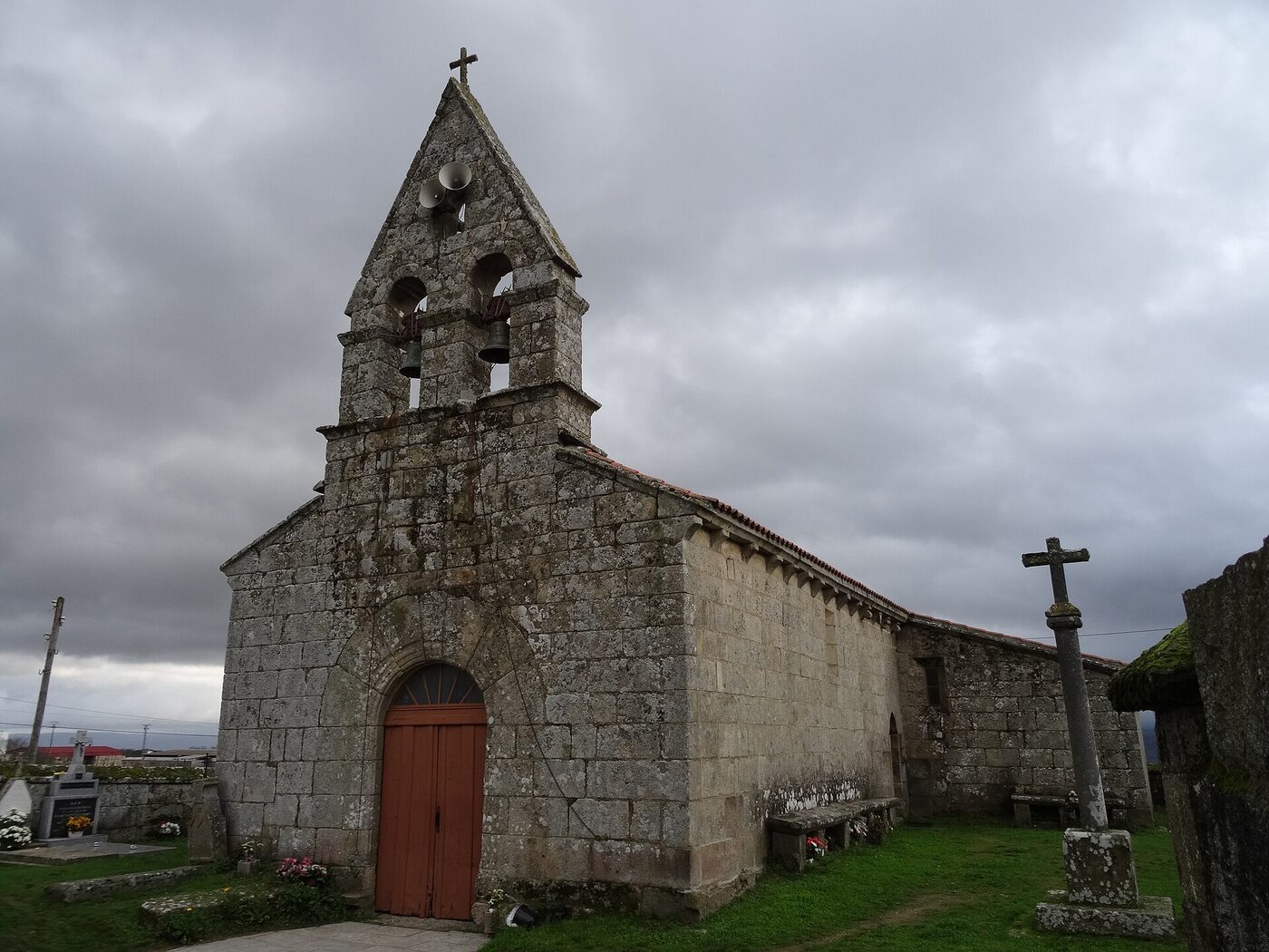 Igrexa de Santa María de Covelas en Os Blancos