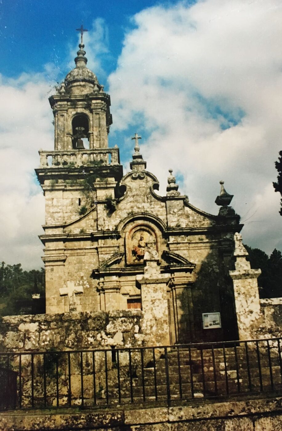 Igrexa de San Martiño de Valongo en Cortegada