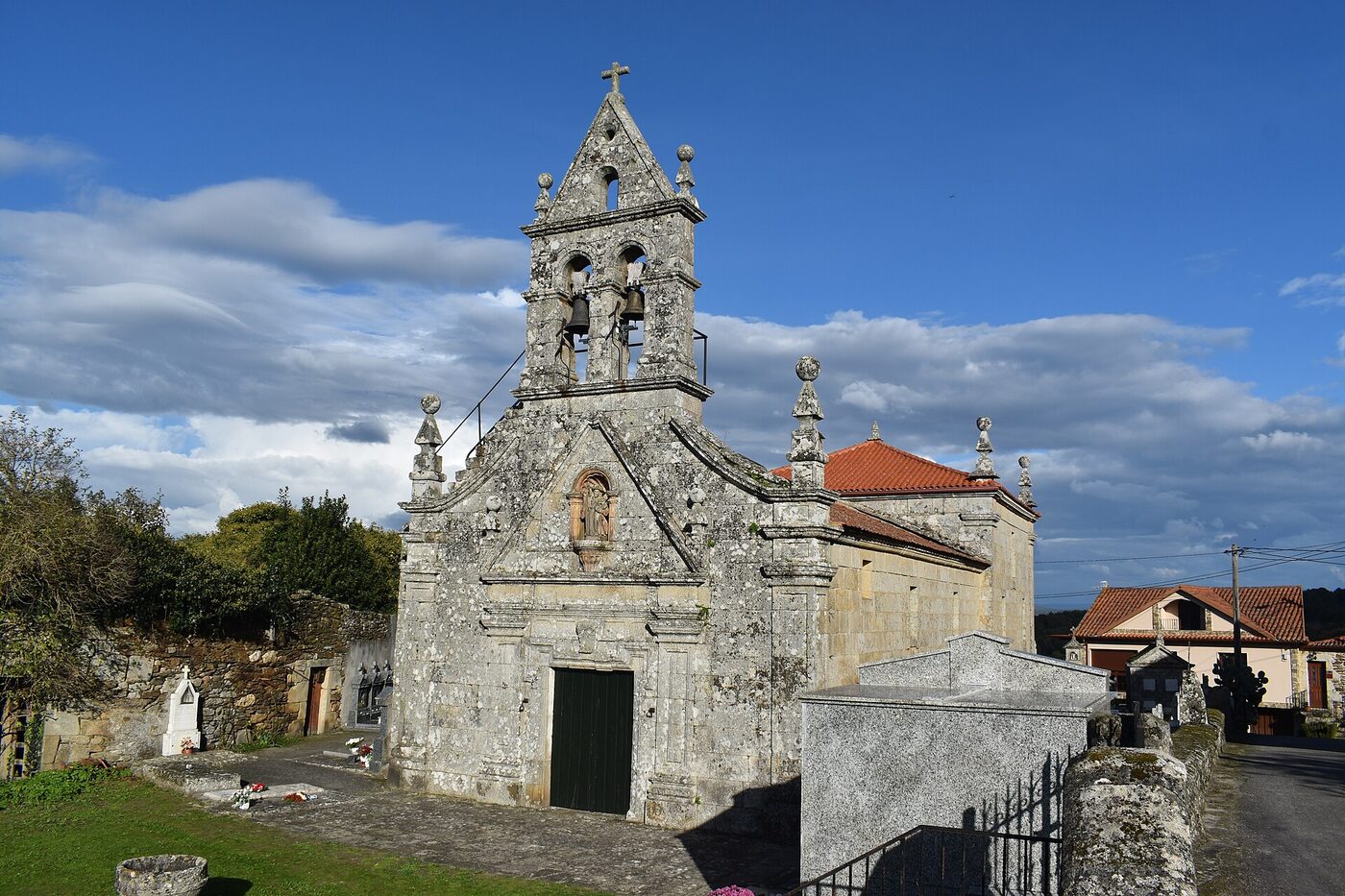 Igrexa de Santiago de Casardeita en Ramirás