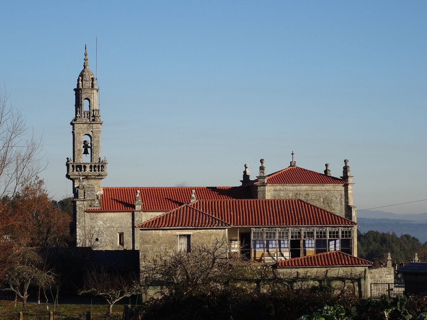 Igrexa de San Salvador de Penosiños en Ramirás