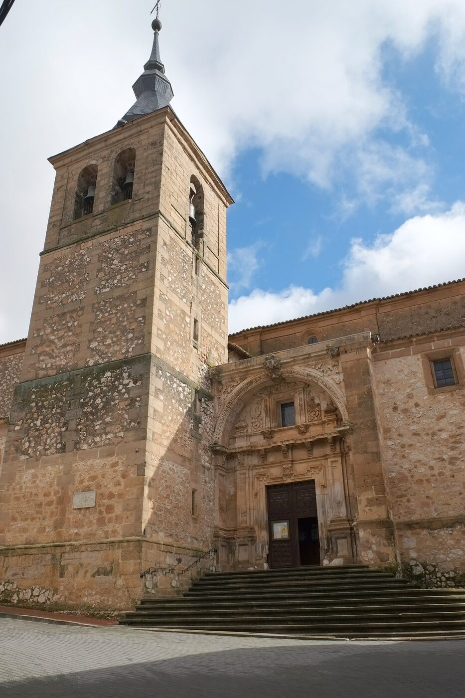 Iglesia de San Juan Bautista en Jadraque