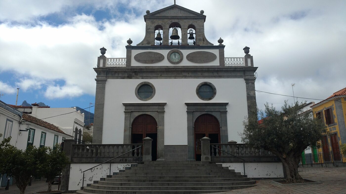Iglesia Parroquial de La Vega de San Mateo en Vega de San Mateo