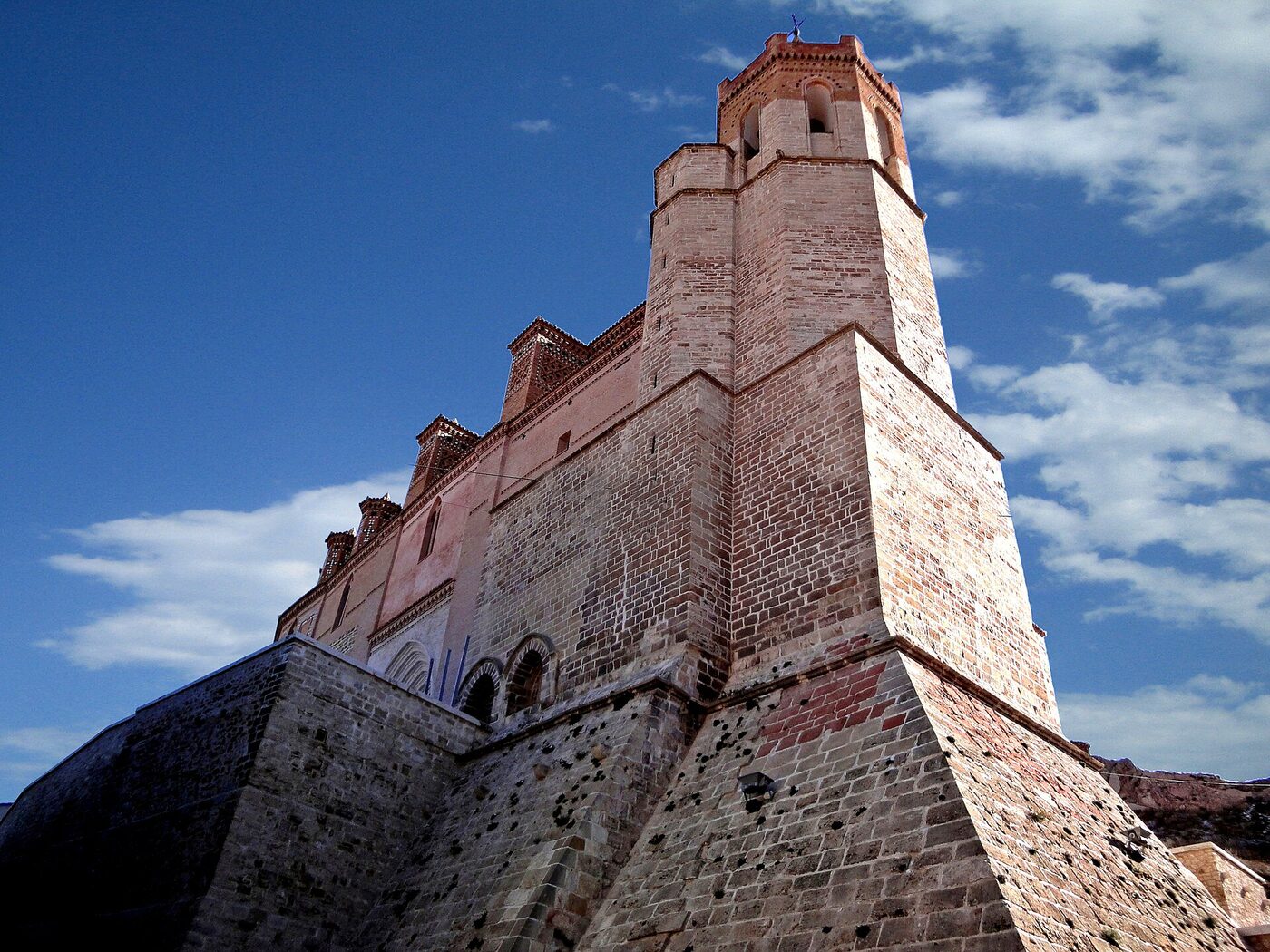 Iglesia del Apóstol Santiago en Cuencas Mineras