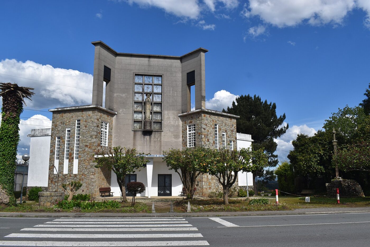 Santuario de Altamira en Cambre