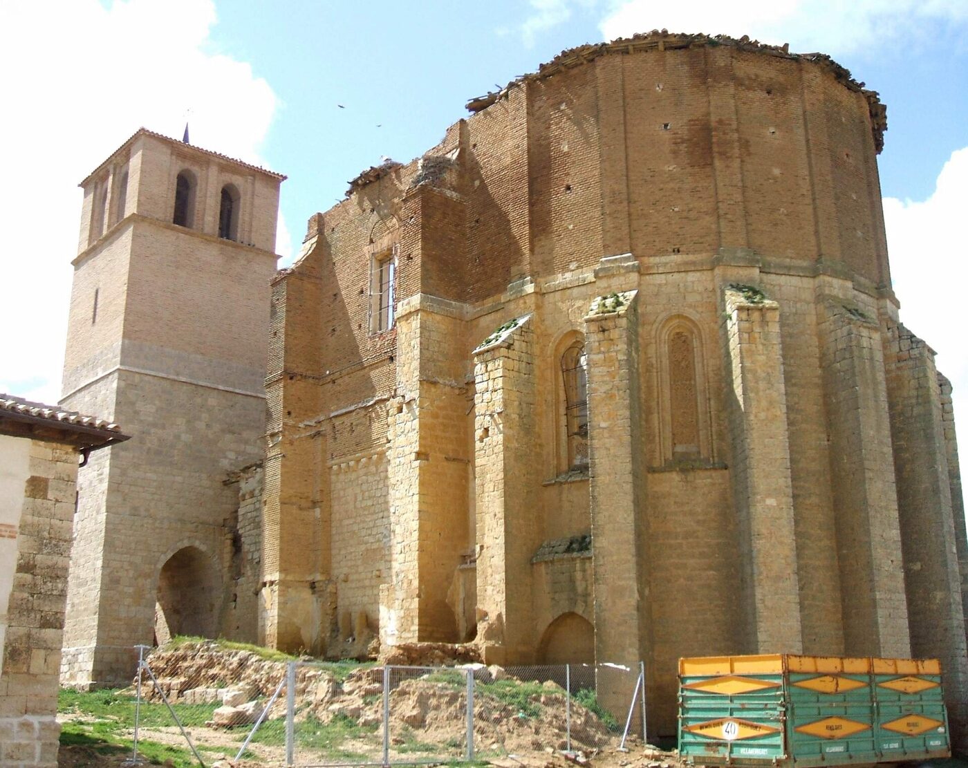 Iglesia de San Miguel en Becerril de Campos