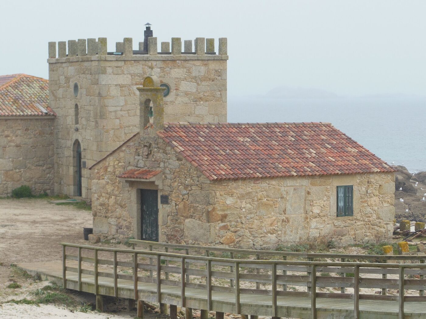 Capela de Santa Catarina de Sálvora en Aguiño