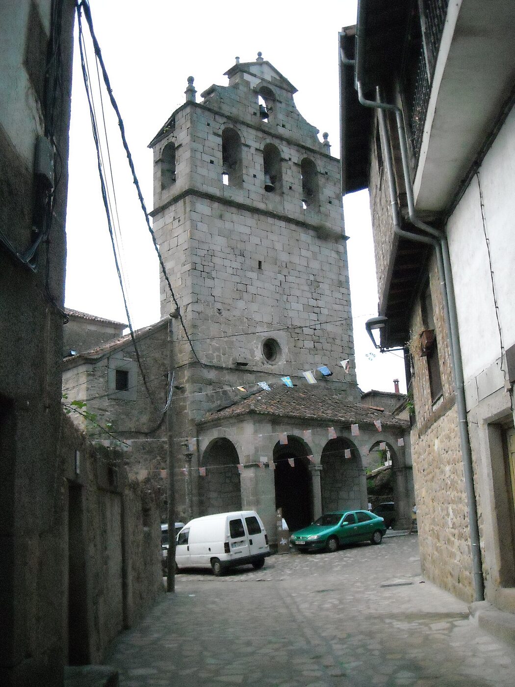 Iglesia de San Martín de Tours en San Martín del Castañar