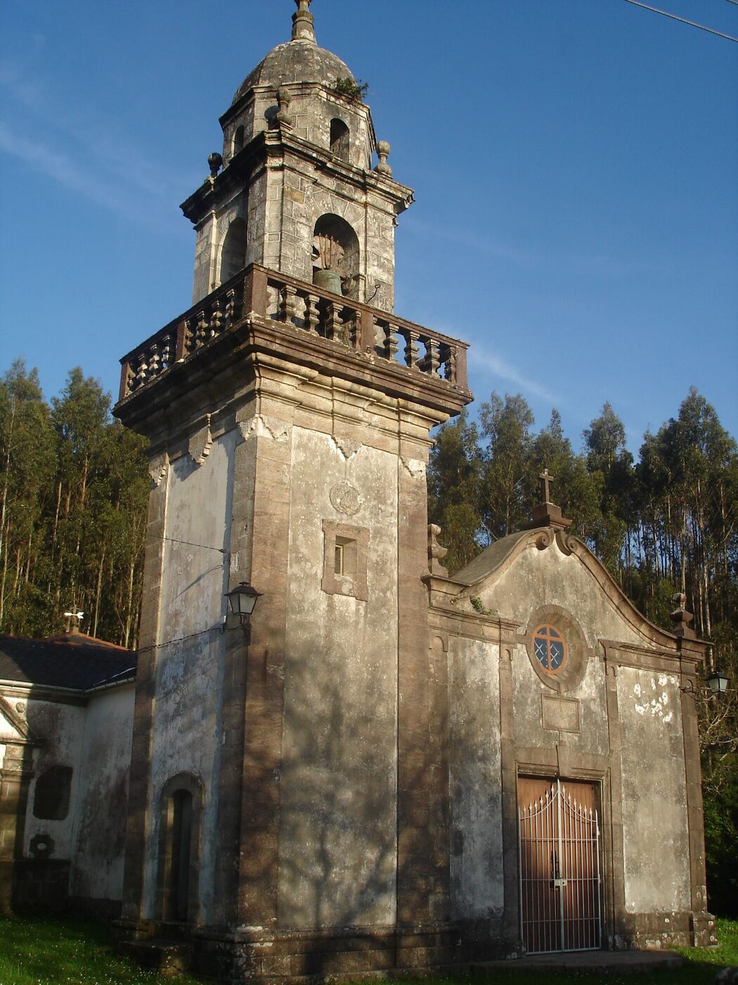 Igrexa de San Xurxo de Moeche en Moeche