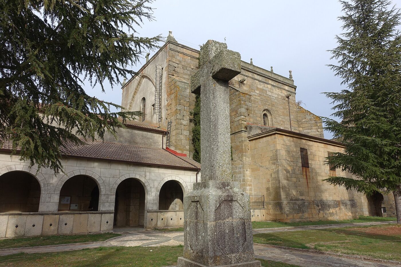 Iglesia de Nuestra Señora de la Asunción en Robleda