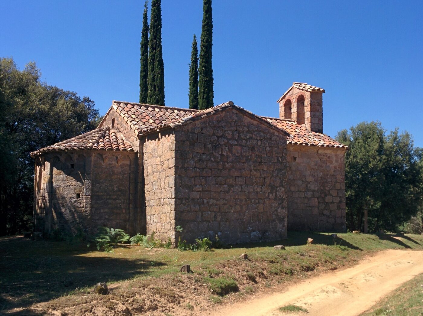 Sant Iscle i Santa Victòria de Sauleda en Santa Coloma de Farners