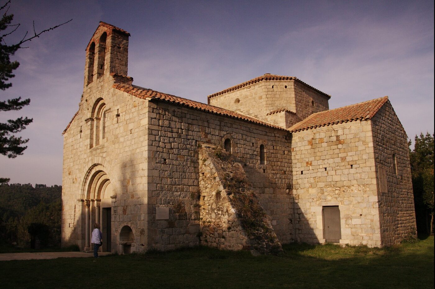 Sant Pere Cercada en Santa Coloma de Farners