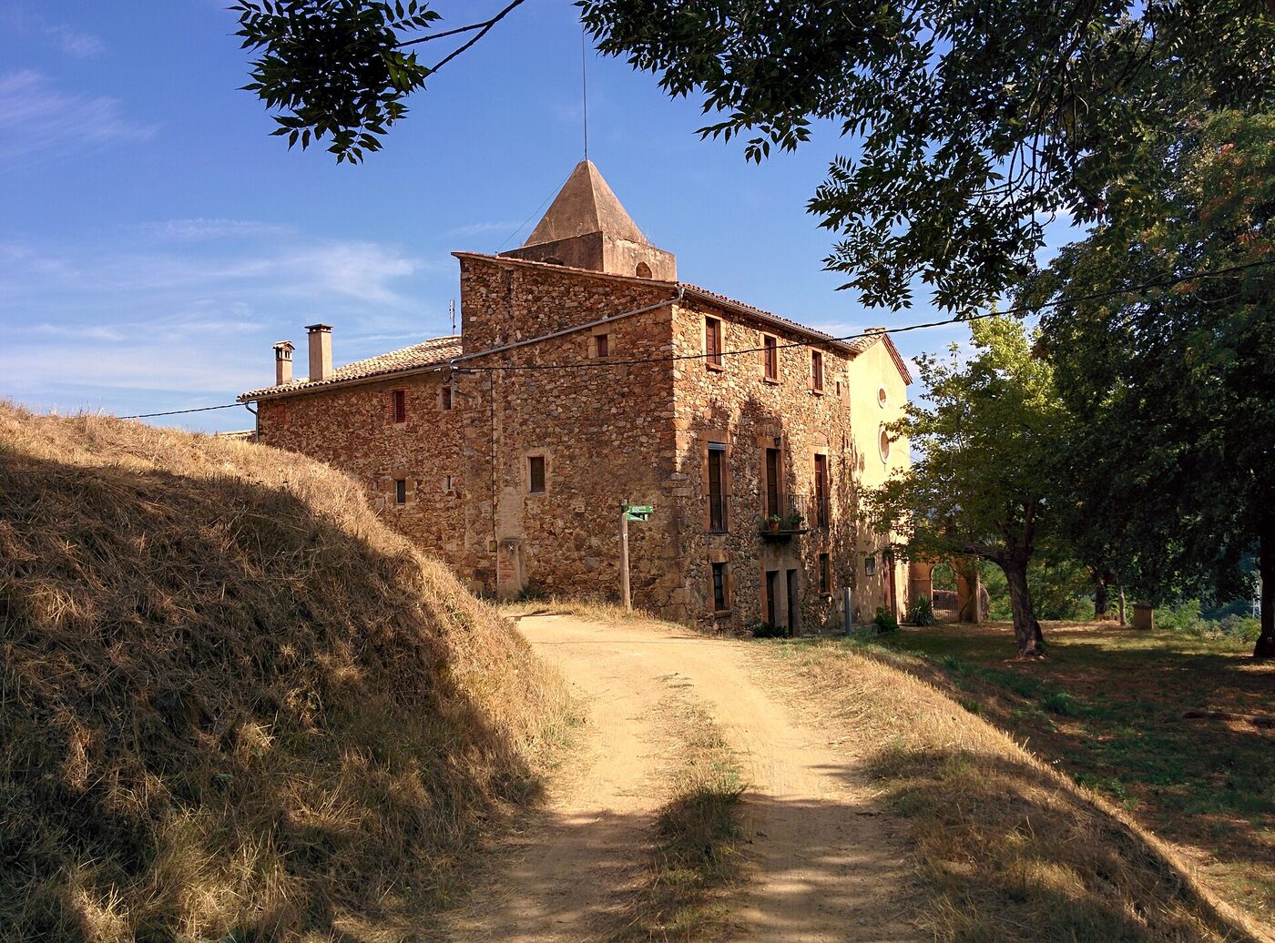 Santa Creu d'Horta en Osor