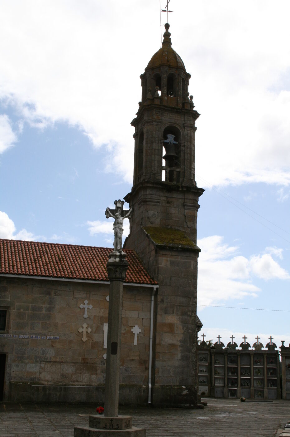 Igrexa de Santa María de Asados en Rianxo