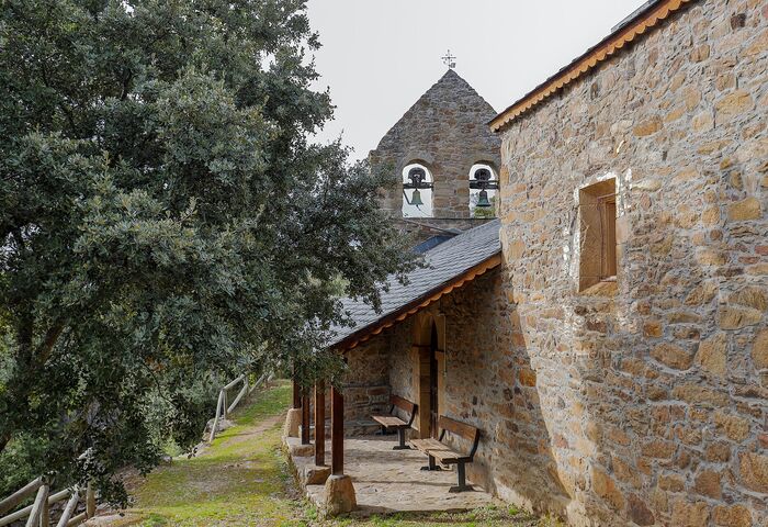 Iglesia de Santiago Apóstol de Labaniego