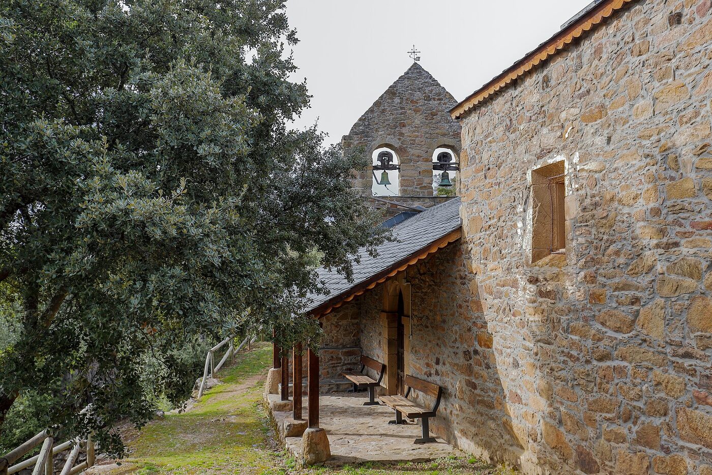 Iglesia de Santiago Apóstol de Labaniego en Bembibre