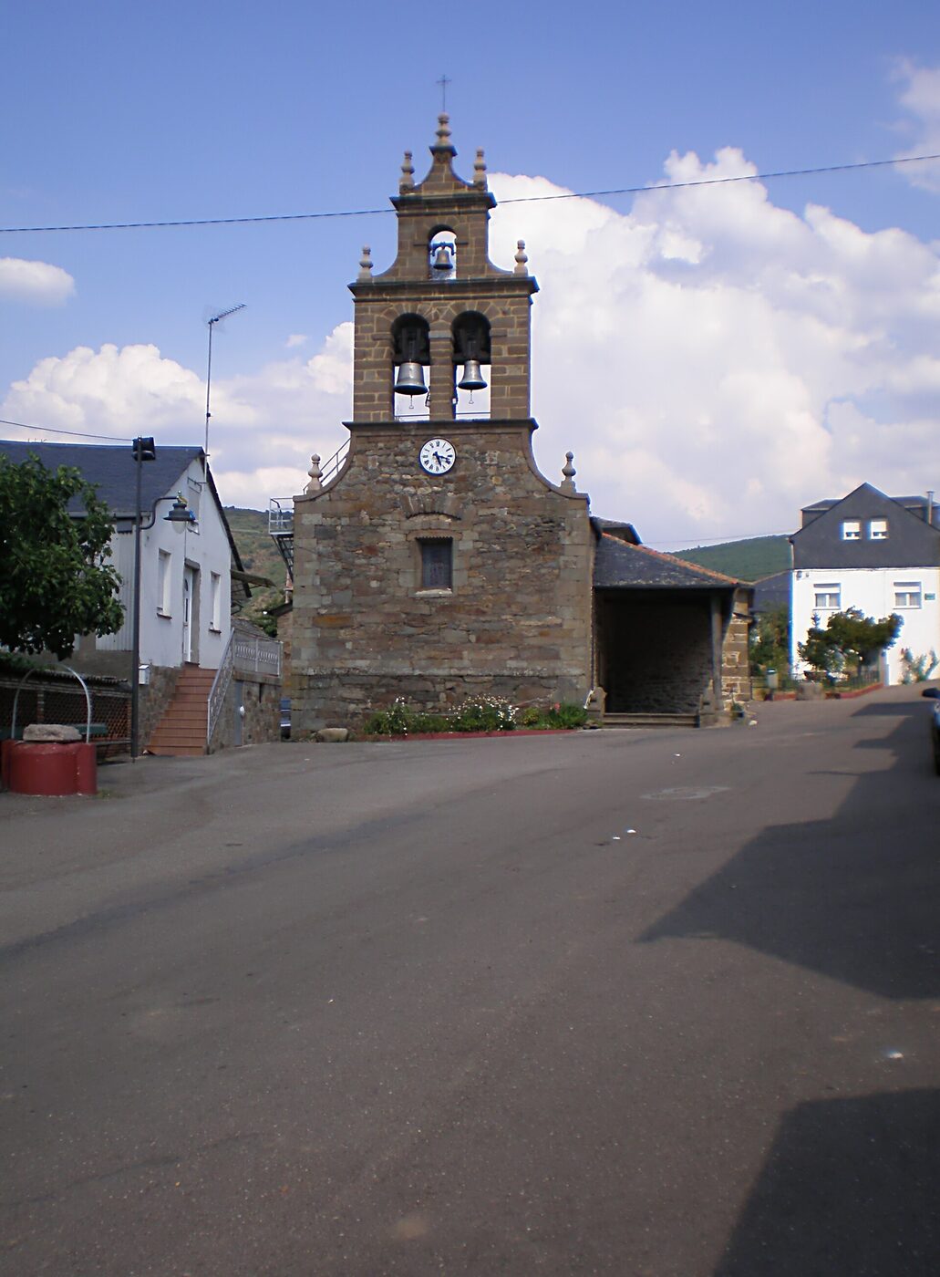 Iglesia de Nuestra Señora de la Expectación de Folgoso de la Ribera en Folgoso de la Ribera