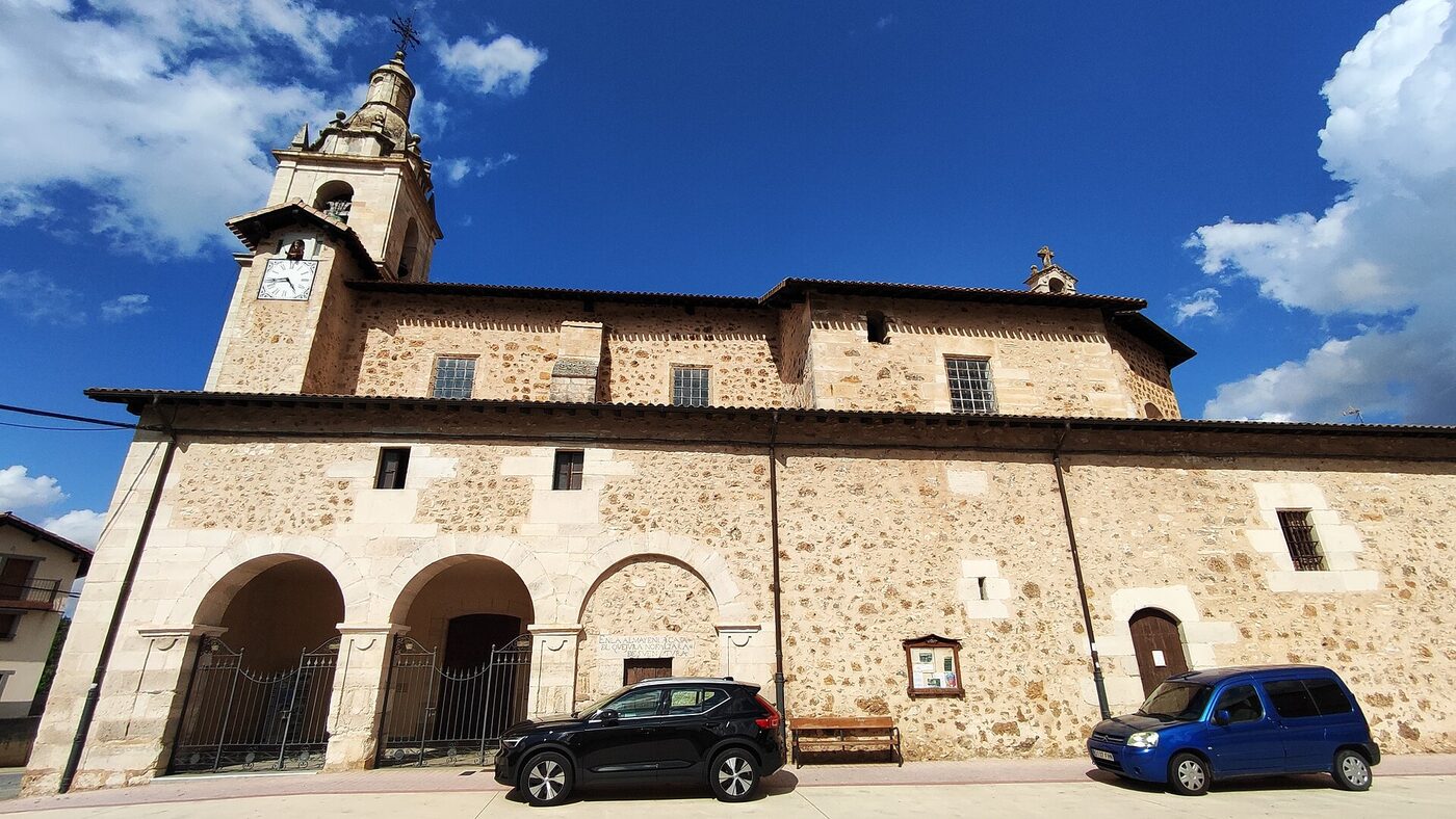 Iglesia de la Invención de la Santa Cruz en Maestu