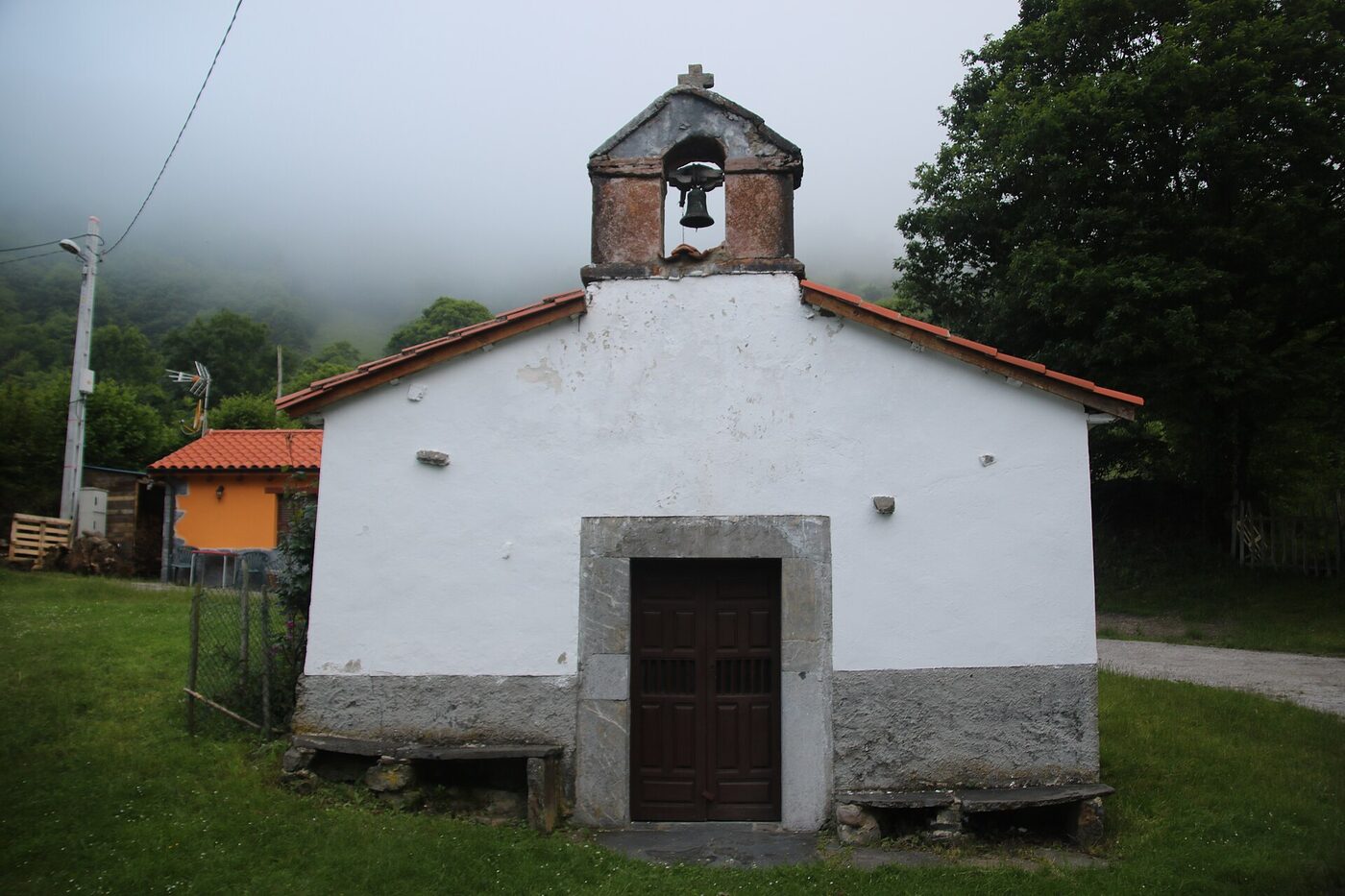 Ermita Santa Marina la Gloriosa en Lena